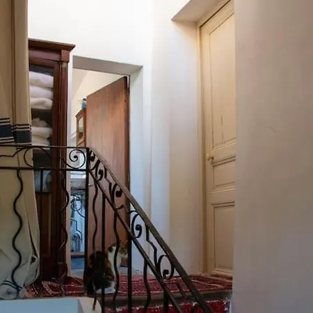 Spacious Stylish Provencal House With Terrace Apartment