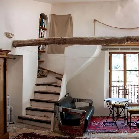 Spacious Stylish Provencal House With Terrace *